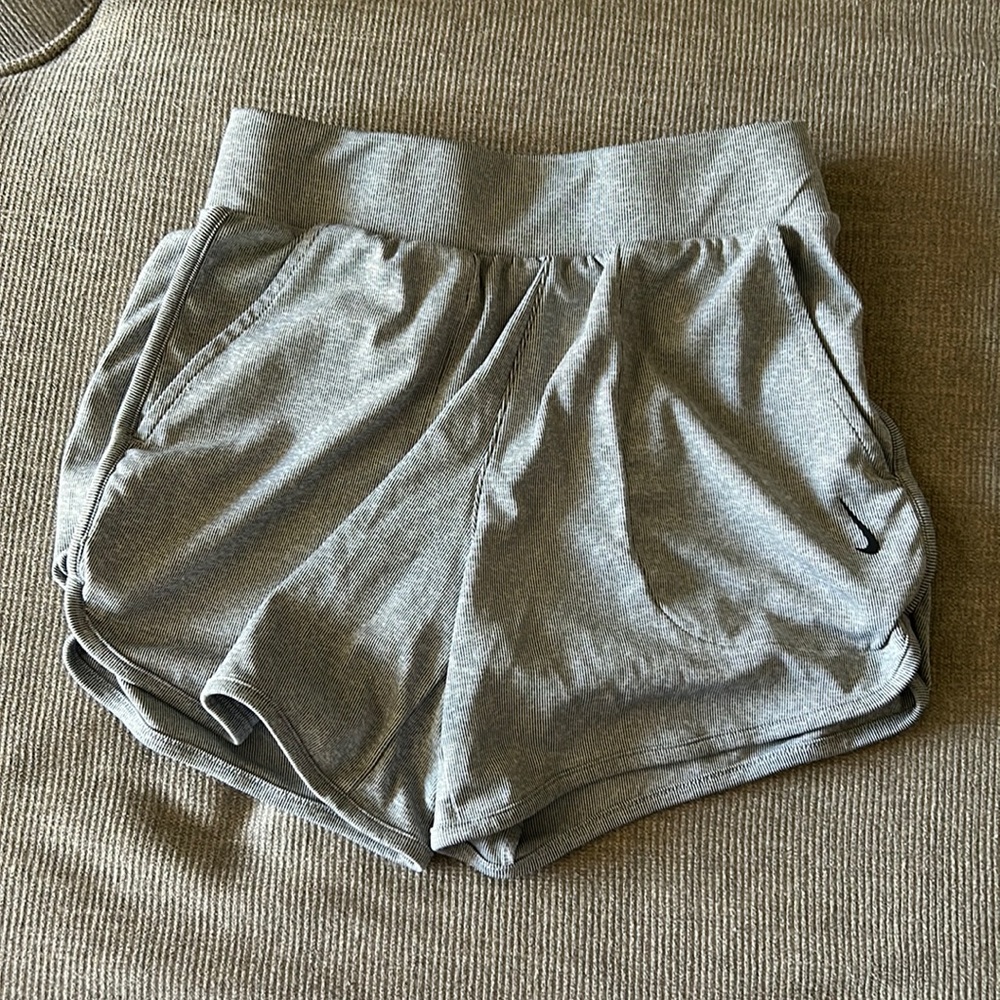 NIKE Dri Fit Workout High Waisted Shorts